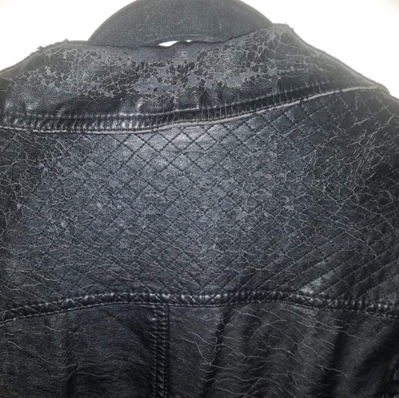 Cool Leather Jacket - Picture 4 of 4